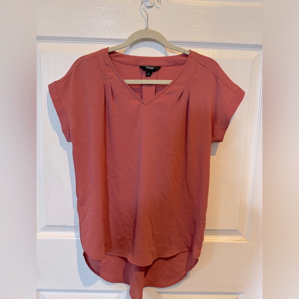 Women’s summer short sleeve blouse